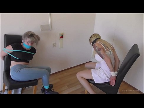 ❤️ מכורה / קשורה וסתומה / עלמה במצוקה פורנו ב-iw.sex-porntube.ru